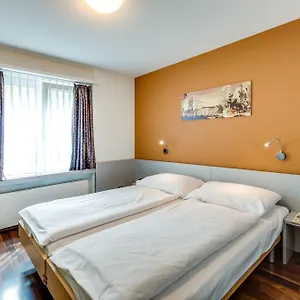 2* Гостевой дом Alexander Old Town